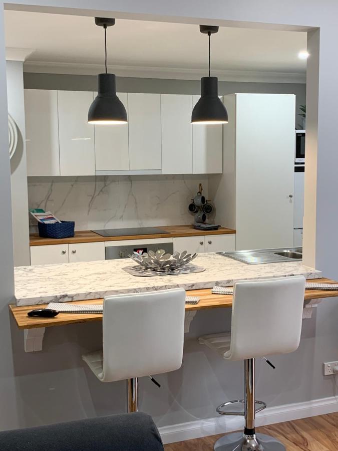 Апартаменты The Hutt On Mandurah Marina Экстерьер фото