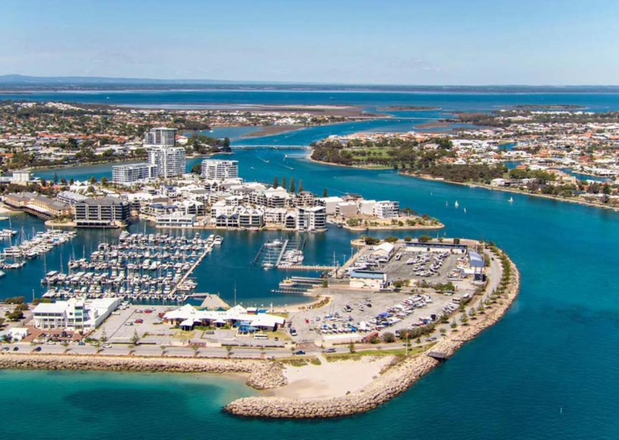 Апартаменты The Hutt On Mandurah Marina Экстерьер фото